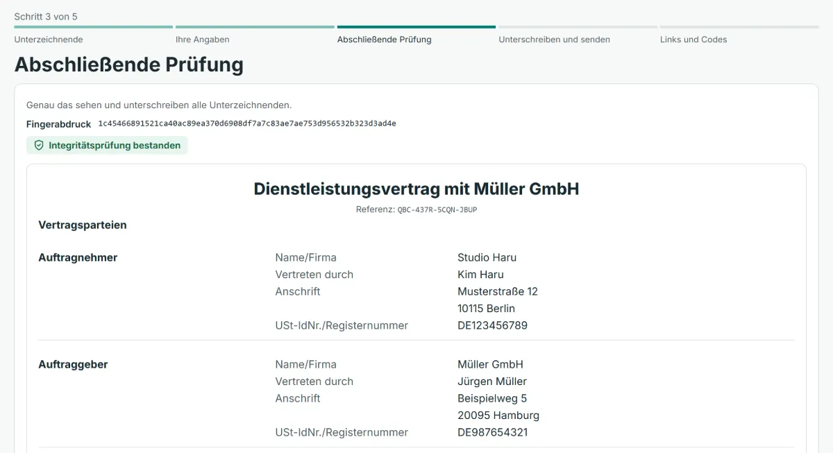 Schritt 3 von 5 beim Senden, „Abschließende Prüfung“: der Fingerabdruck des Vertrags, ein grüner Hinweis „Integritätsprüfung bestanden“ und der Anfang des genauen Textes, den alle Unterzeichnenden sehen.